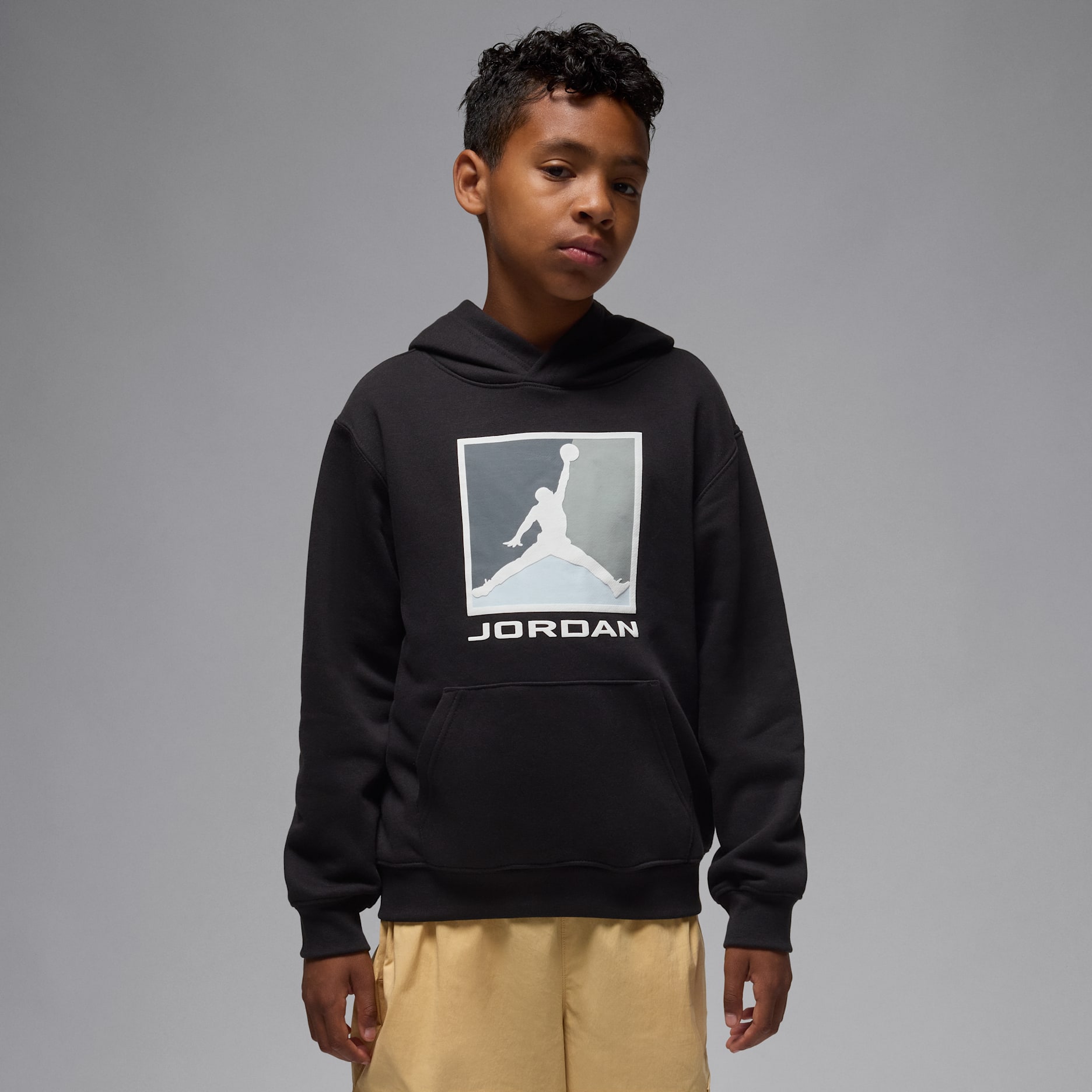 Jordan Essentials Big Kids' Fleece Baseline Pullover Hoodie. Nike.com
